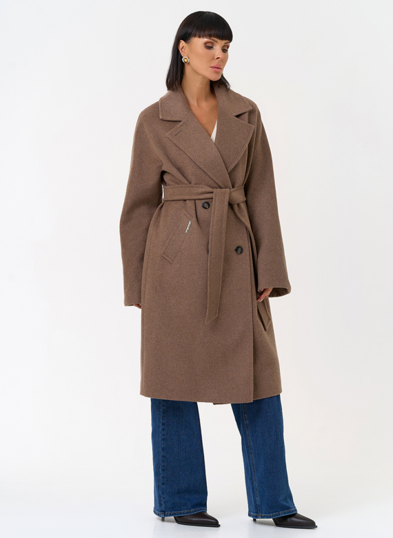 Женское двубортное пальто с поясом 