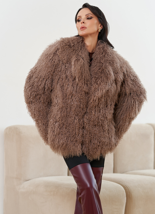 Женская шуба из меха ламы модель № 30635 универмаг малина