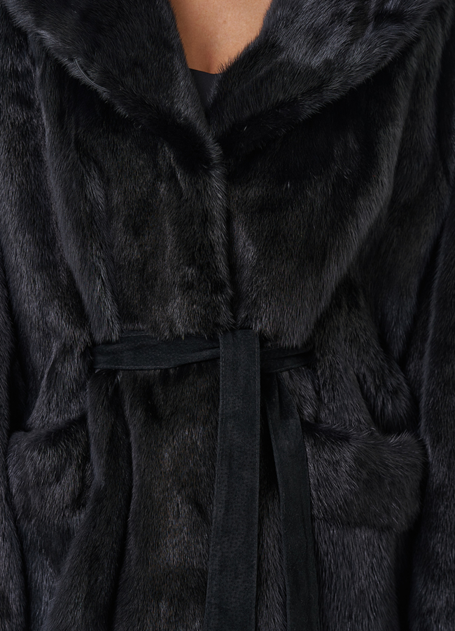 Женская норковая шуба с капюшоном  модель № 29104 универмаг малина