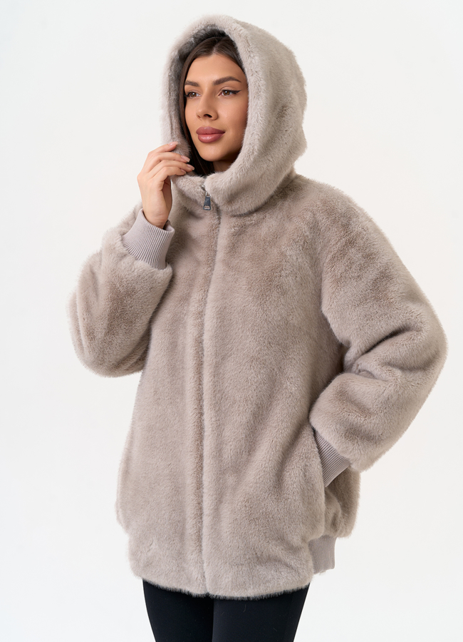 Женская куртка из эко меха с капюшоном модель № 31253 универмаг малина