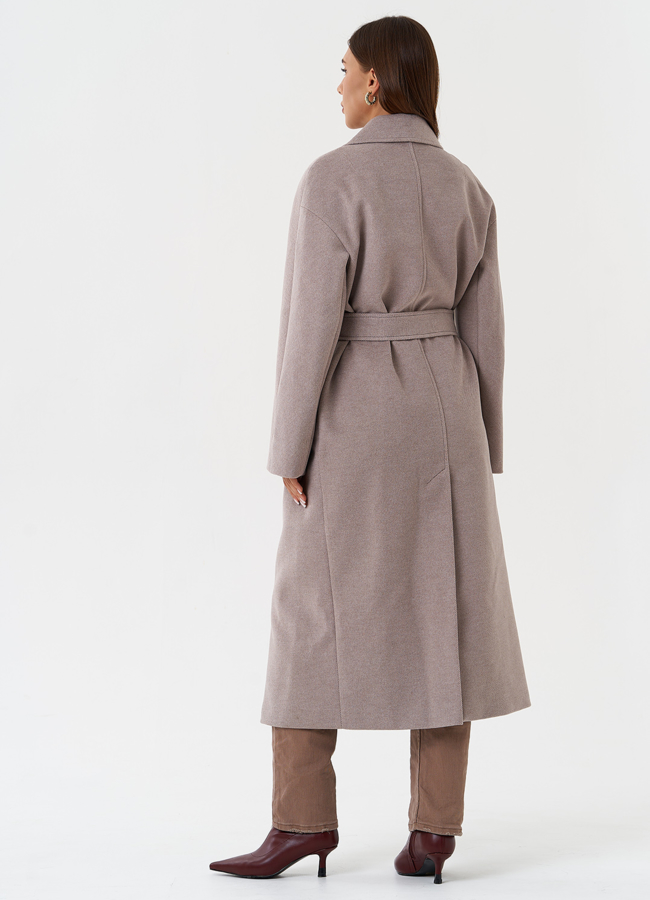 Светлое пальто с английским воротником модель № 28278 универмаг малина