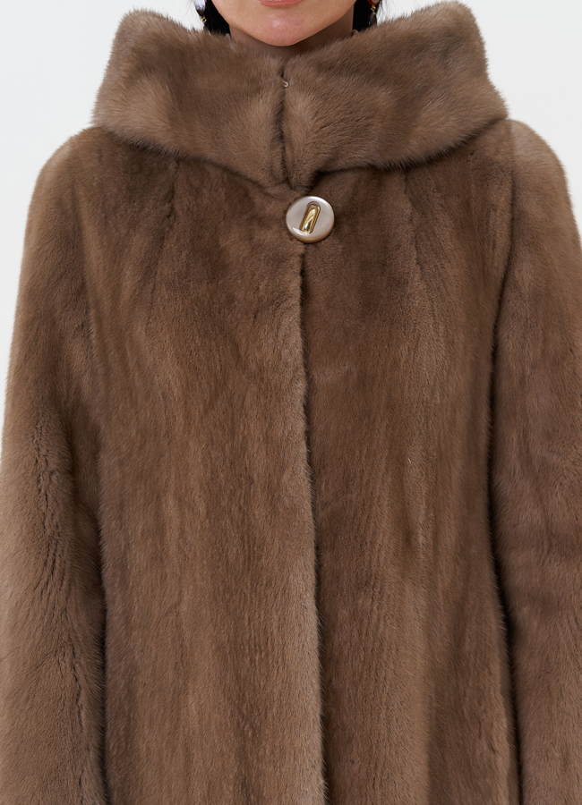 Норковая шуба балетка с капюшоном модель № 29463 универмаг малина