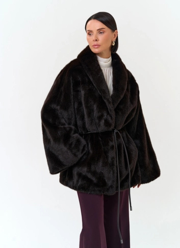 Женское пальто из эко меха