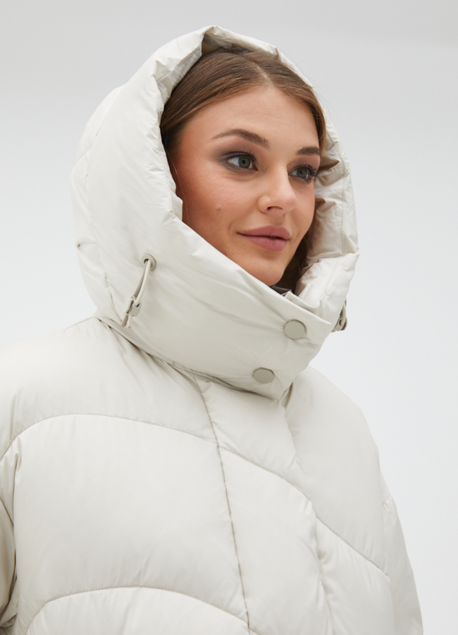 Женский светлый пуховик с капюшоном модель № 31130 универмаг малина