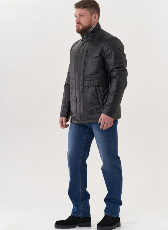 Мужская куртка черного цвета